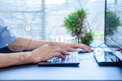 PHP脆弱性診断は自社でできる？外部委託の判断基準と対策を専門家が解説 | 脆弱性診断とは